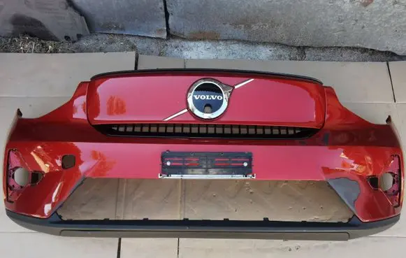 Volvo XC40 Front bumper 31690933 32136097 32337601