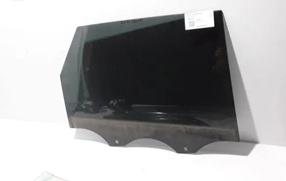 Volkswagen Touareg III Rear door window glass 760845026A