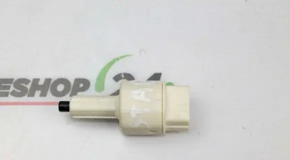 Toyota Yaris Brake pedal sensor switch 2702 V57 270