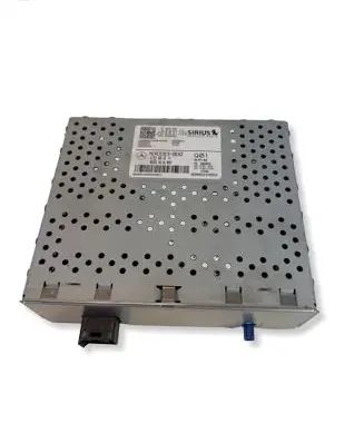 Mercedes-Benz E W212 Aerial antenna amplifier A2229004911 2229015004