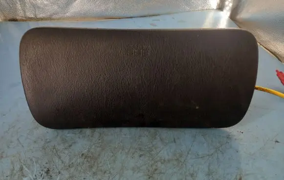 Mitsubishi Carisma Passenger airbag