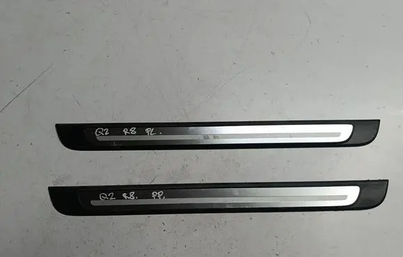 Audi Q2 - Front sill trim cover 8V4853491M 8V4853491N 8V4853492J
