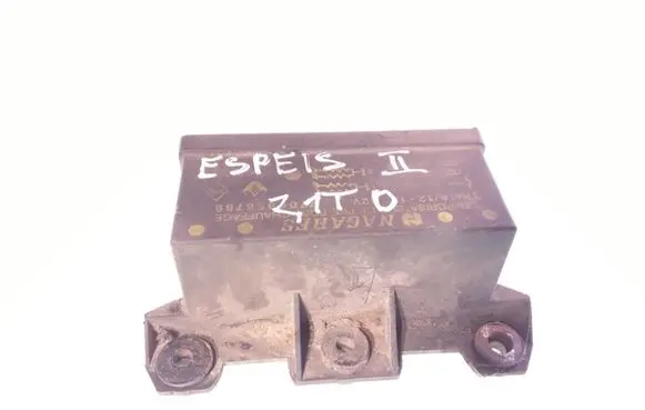 Renault Espace II Glow plug pre-heat relay 7700856789