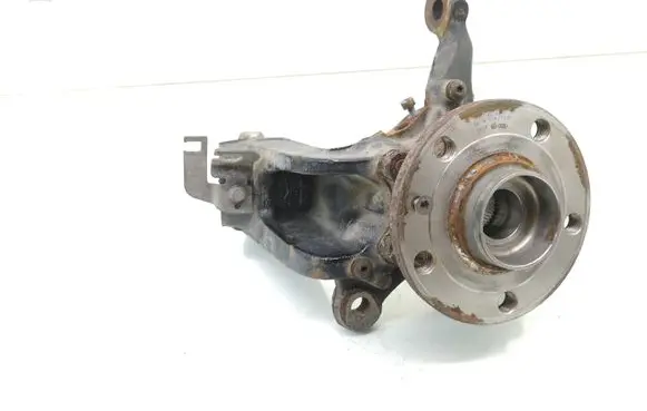 Volkswagen PASSAT B7 USA Front wheel hub spindle knuckle 5C0255 805657A