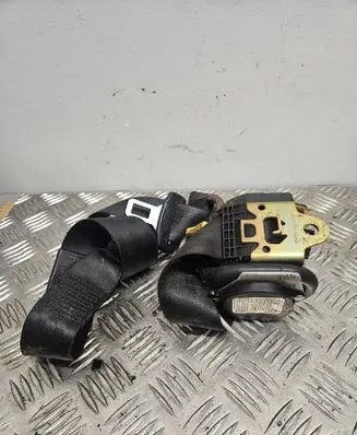 Audi A6 S6 C5 4B Front seatbelt 560585901 008R000