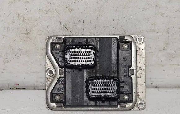 Alfa Romeo 156 Engine control unit/module 0261204731 00467684650 1037350396