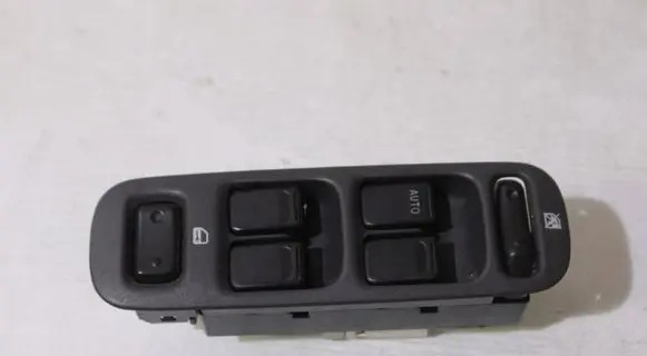 Suzuki Liana Electric window control switch