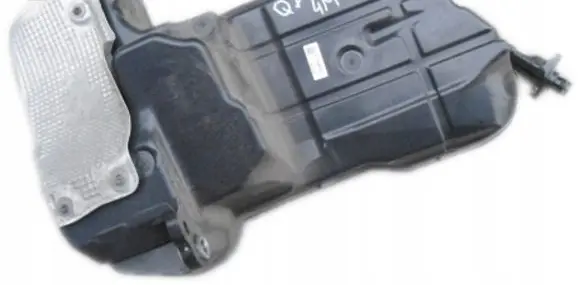 Audi Q7 4M AdBlue liquid reservoir 