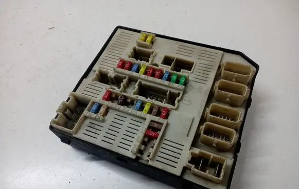 Renault Laguna III BSM Control unit 284B66052R
