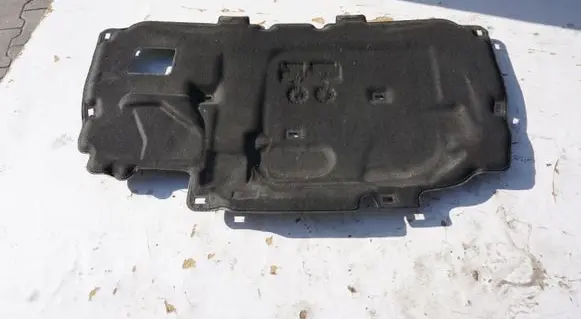 Engine bonnet/hood sound/heat insulation