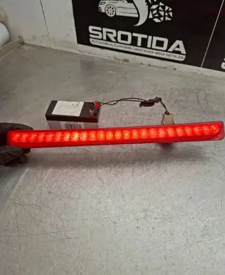 Mercedes-Benz C W203 Third/center stoplight A2038200356
