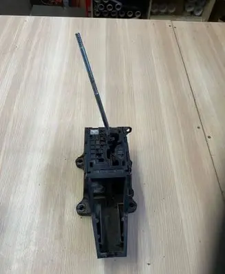 Toyota Land Cruiser (J120) Gear shifter/selector 