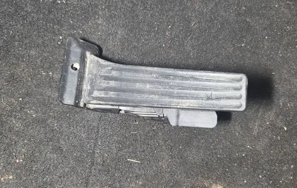 BMW X7 G07 Accelerator throttle pedal 6853175