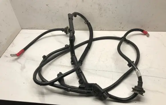 Positive cable (battery)