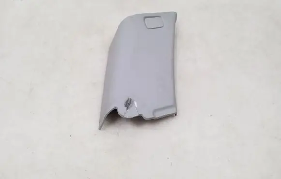 (D)pillar trim (top)
