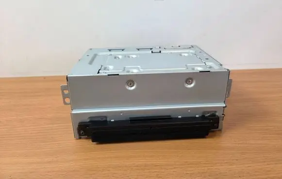 Volvo XC60 Radio/CD/DVD/GPS head unit 31667305 NR1VE3213 B24066070017