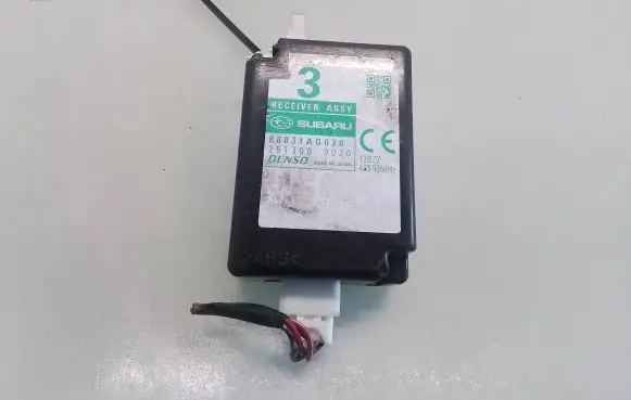 Subaru Forester SH Antenna control unit 88831AG030