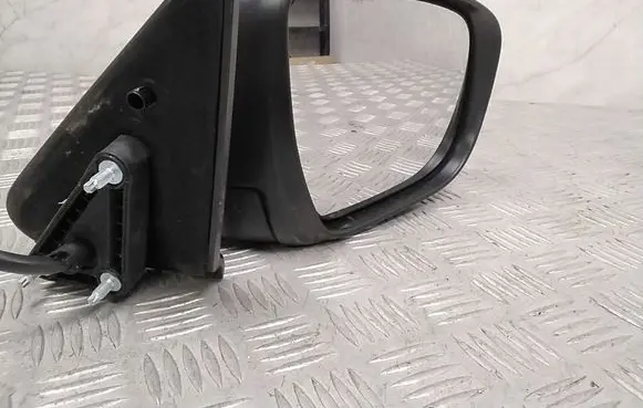 Nissan Juke I F15 Front door electric wing mirror 047186