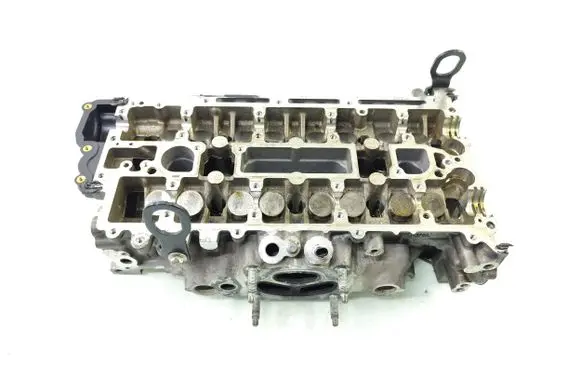 Engine head