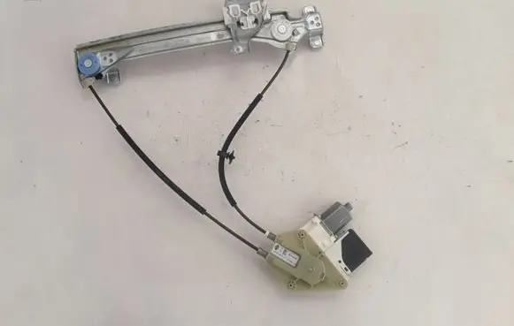 Renault Fluence Rear door window regulator with motor