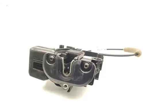 Opel Antara Front door lock