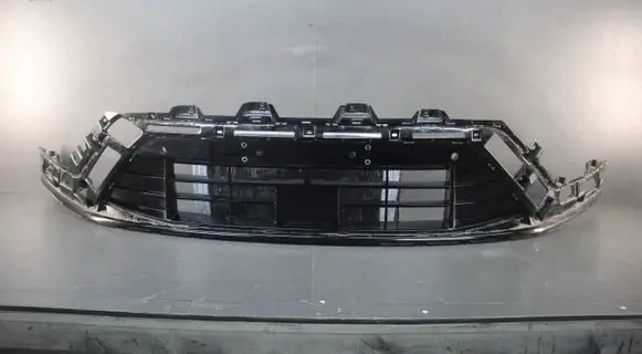 Polestar 4 Front bumper lower grill 574049