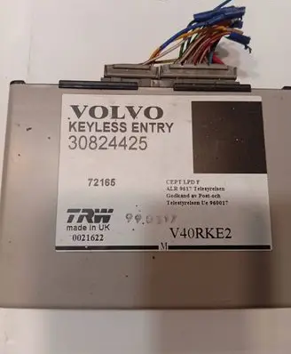 Volvo S40, V40 Door central lock control unit/module 30824425 72165 0021622