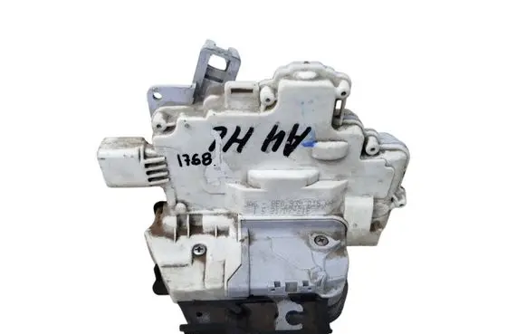 Audi A4 S4 B7 8E 8H Rear door lock 8E0839015AA