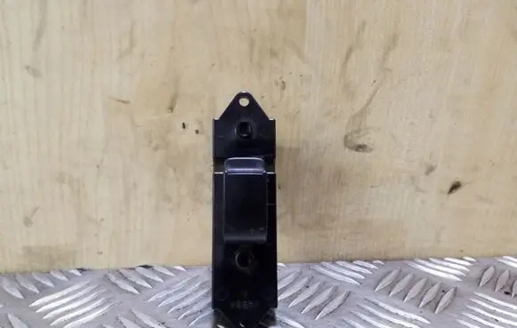 Peugeot 4007 Electric window control switch 8608A184
