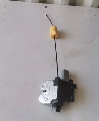 Mercedes-Benz S W221 Tailgate/trunk/boot lock/catch/latch 2217500085