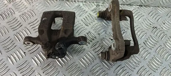 Hyundai Tucson TL Rear brake caliper 
