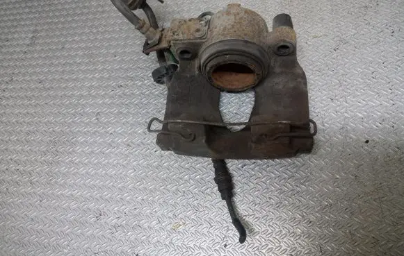 BMW X5 E53 Front brake caliper