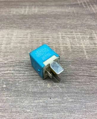 Toyota Corolla Verso AR10 Other relay 9098704010 1567002230