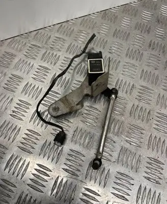 BMW 5 E60 E61 Headlight/headlamp level sensor 6778809