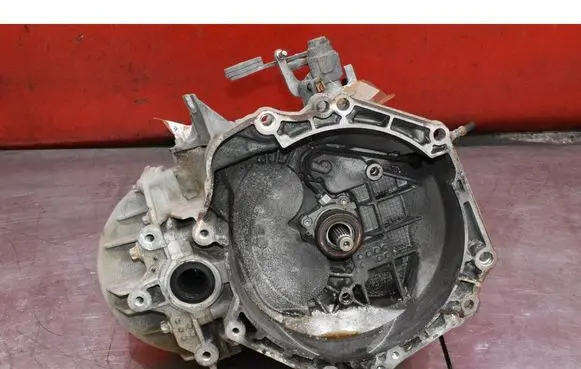 Bedford Astra Manual 6 speed gearbox 55194293
