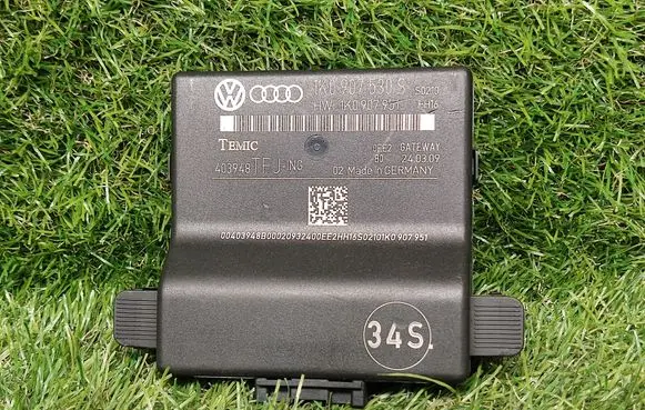 Skoda Octavia Mk2 (1Z) Gateway control module 1K0907530S 1K0907951