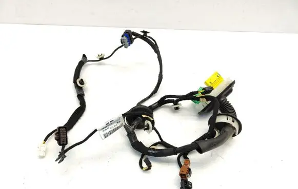 Peugeot 208 Front door wiring loom 9805742580