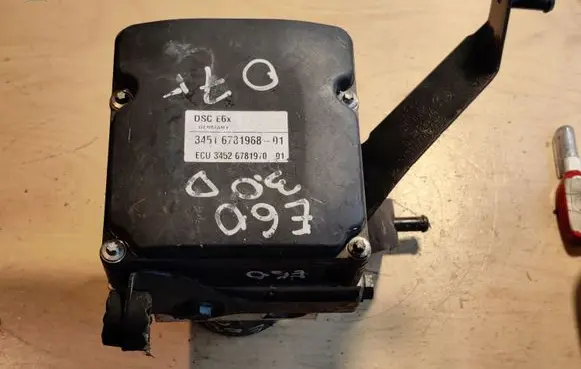 BMW 5 E60 E61 ABS Pump 3451678196801 3452678197001 0265960327