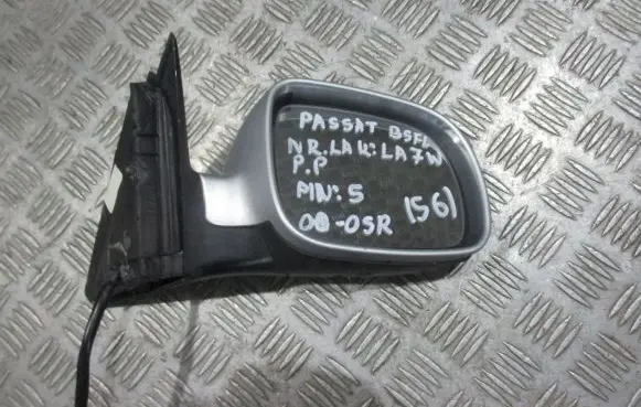 Volkswagen PASSAT B5.5 Manual wing mirror 