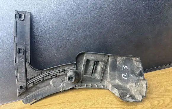 Volvo XC90 Rear bumper mounting bracket 08520567