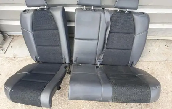 Peugeot 207 Second row seats 