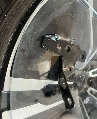 Chevrolet Corvette C8 Fender mounting bracket