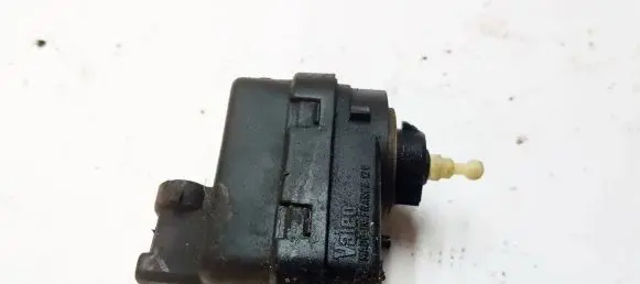 Renault Laguna I Headlight level adjustment motor 7700820054