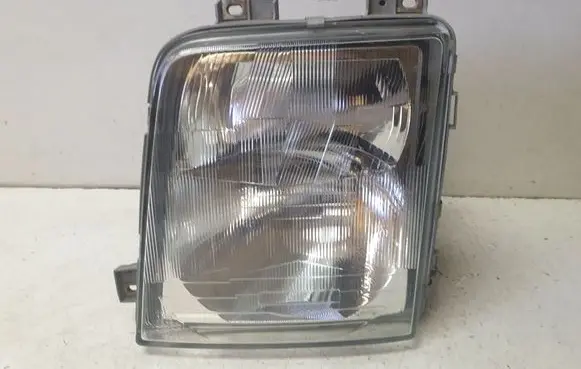 Volkswagen II LT Headlight/headlamp 