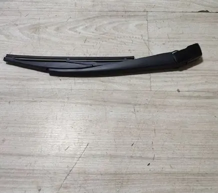 Suzuki Vitara (LY) Rear wiper blade 