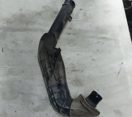 Intercooler hose/pipe