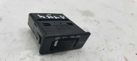 Nissan X-Trail T30 Headlight level height control switch NOCODE