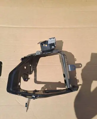 Volkswagen Touareg III Battery bracket 760821131c