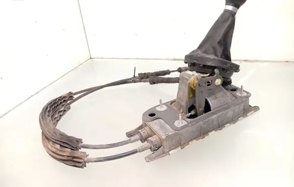 Volkswagen Touran I Gear shifter/selector 1K0711061B