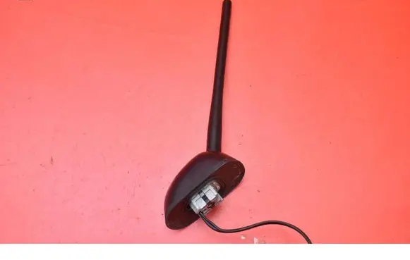 Suzuki Grand Vitara II Aerial GPS antenna